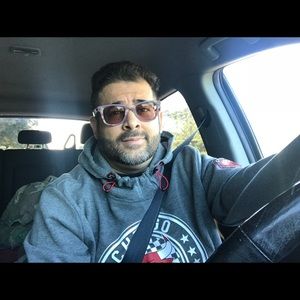 Meet your Posher, Tony